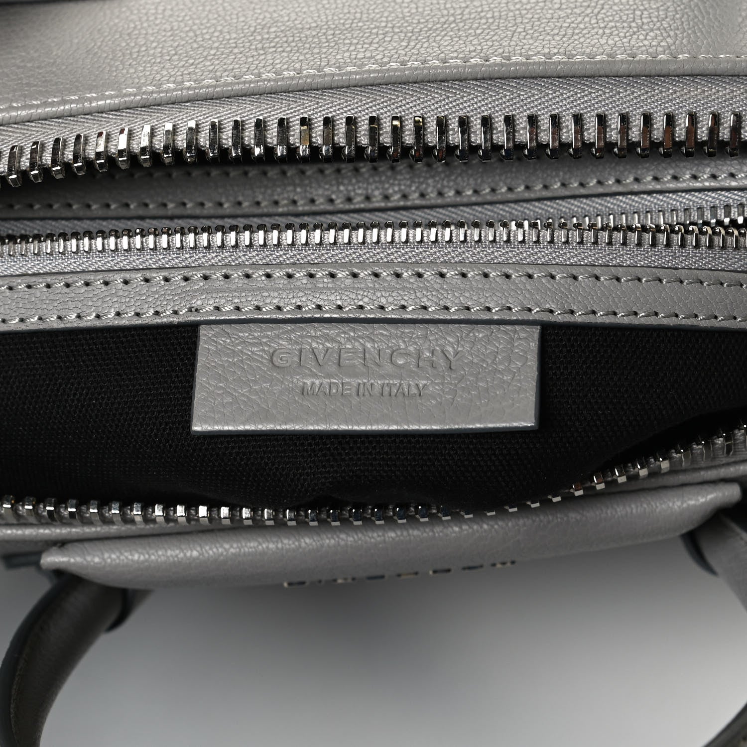 Givenchy Sugar Goatskin Small Antigona Pearl Grey 6 of 14