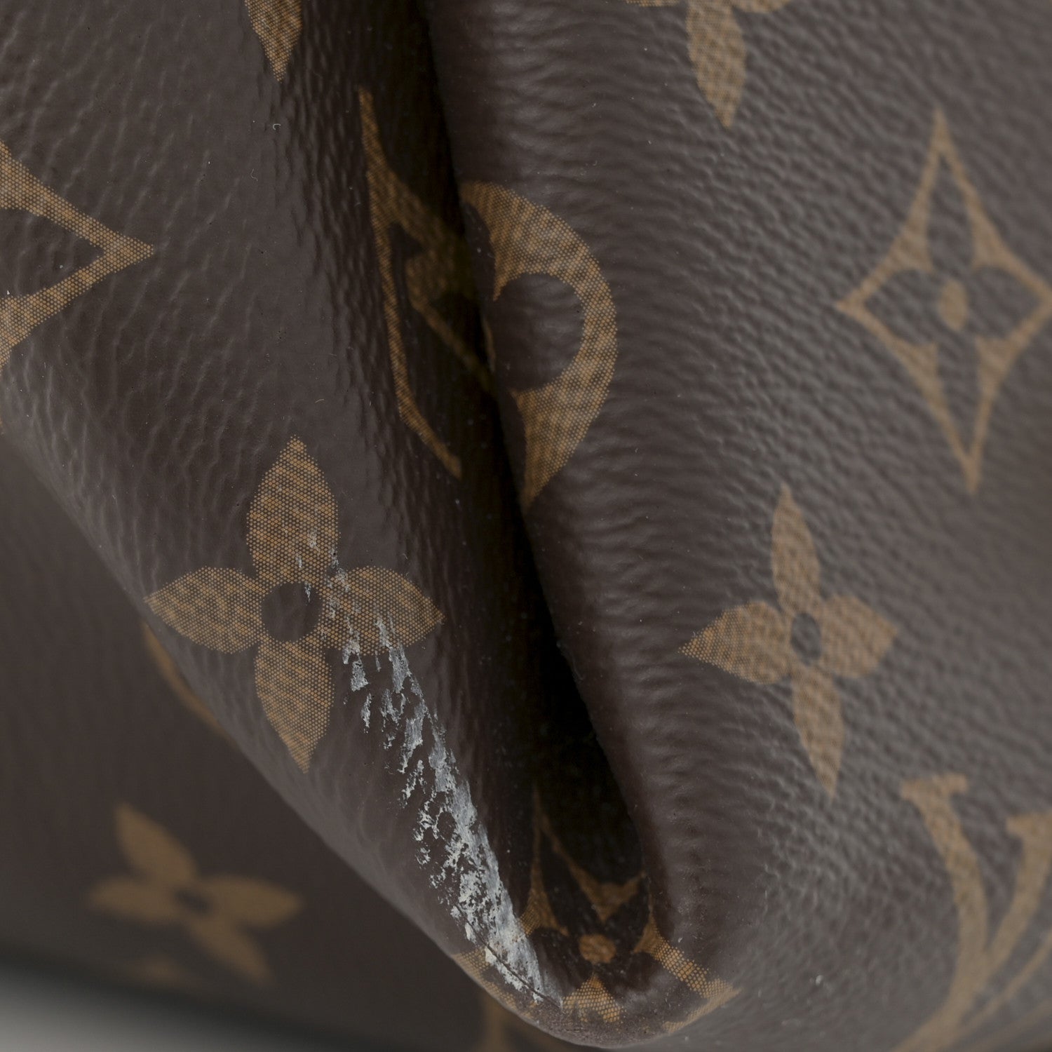 Louis Vuitton Monogram Carryall MM 11 of 11
