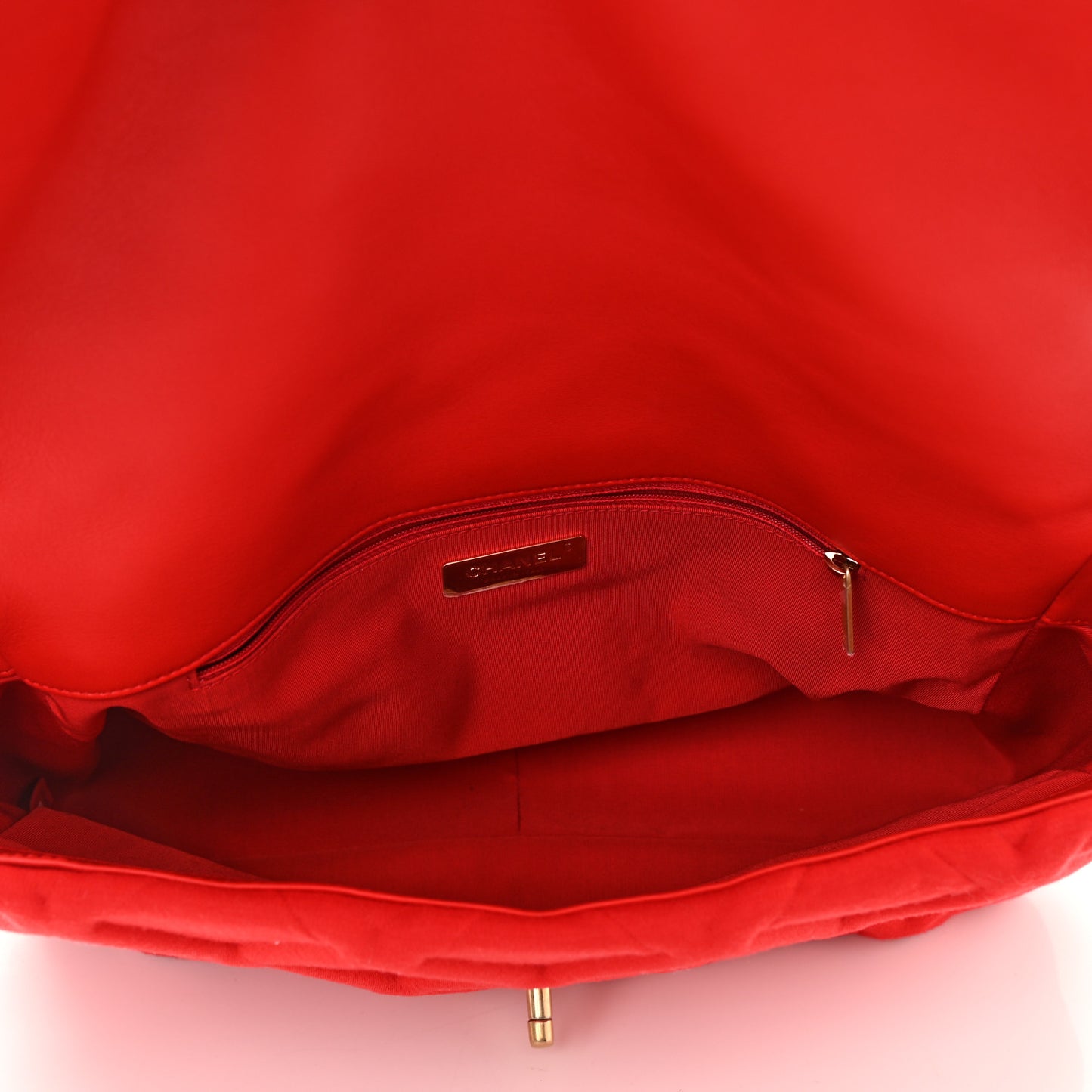 Jersey Lambskin Quilted Maxi Chanel 19 Flap Red