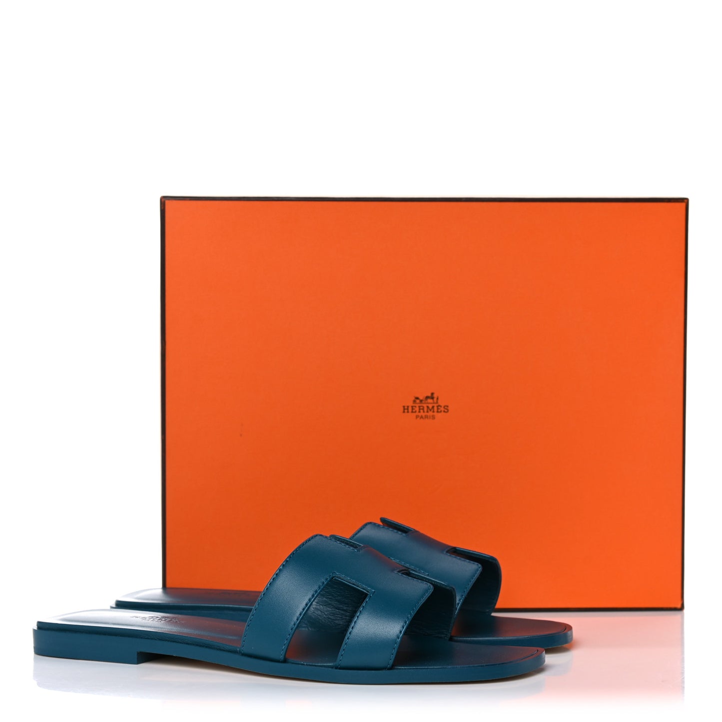 Box Calfskin Oran Sandals 38 Blue Velvet