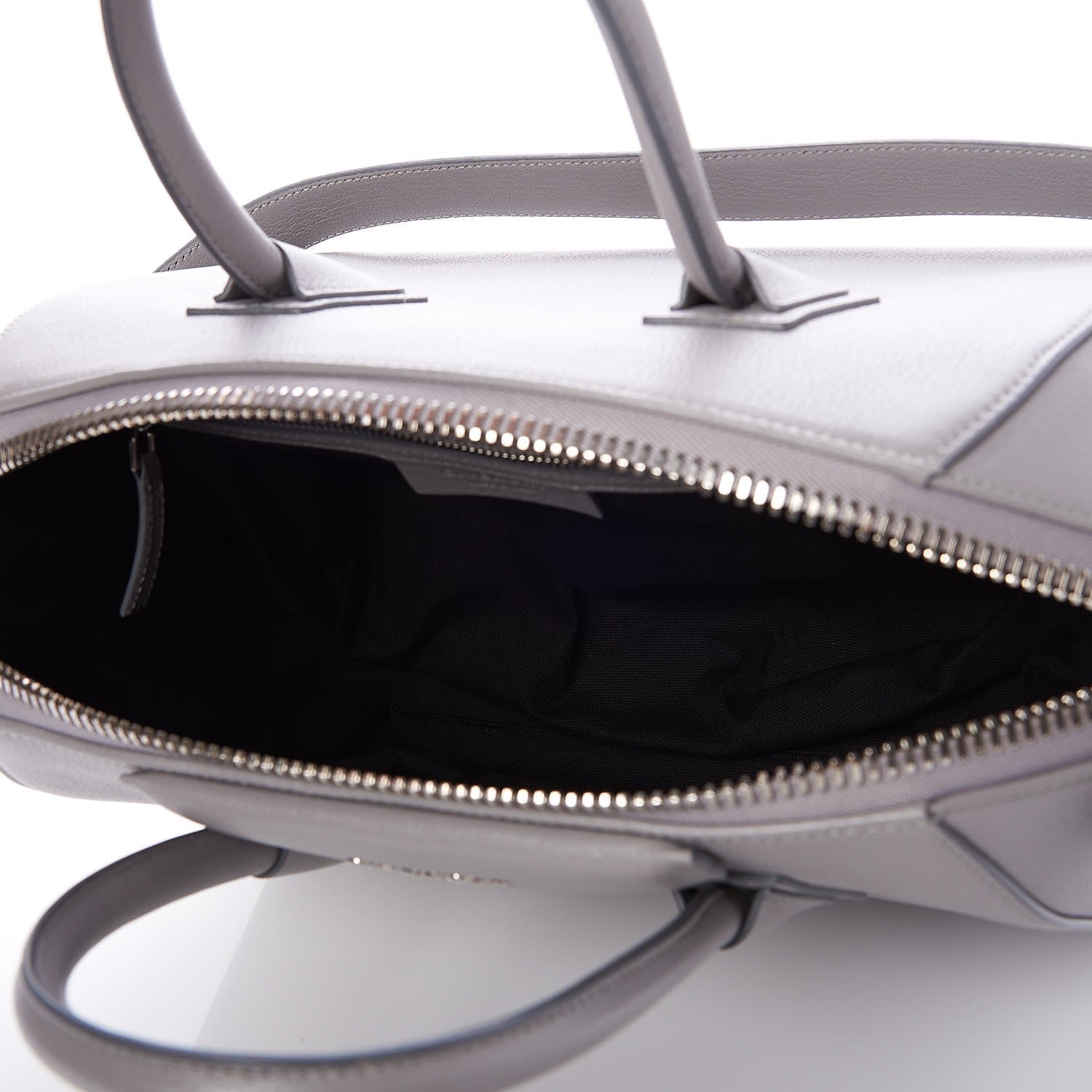 Givenchy Sugar Goatskin Medium Antigona Pearl Grey 5 of 8