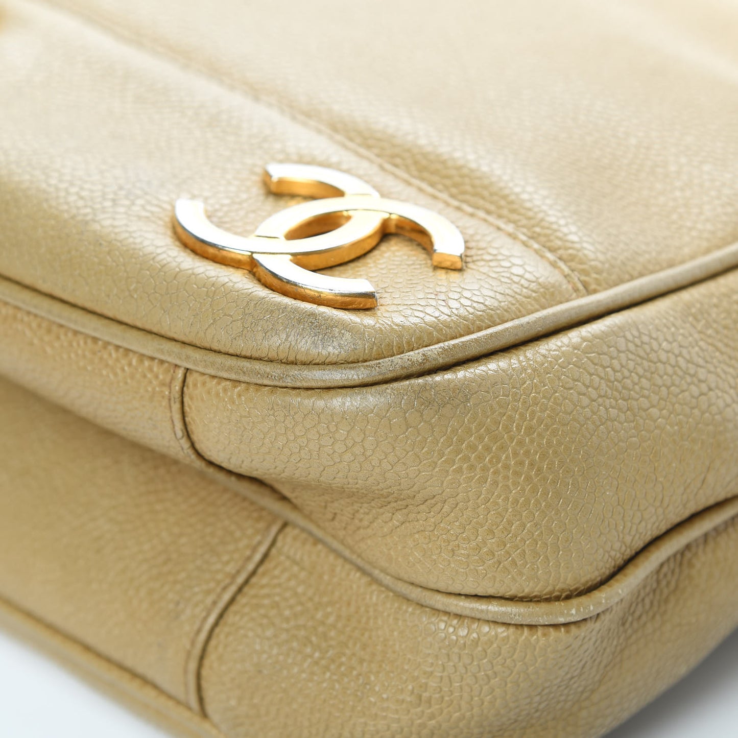 Caviar Shoulder Bag Beige