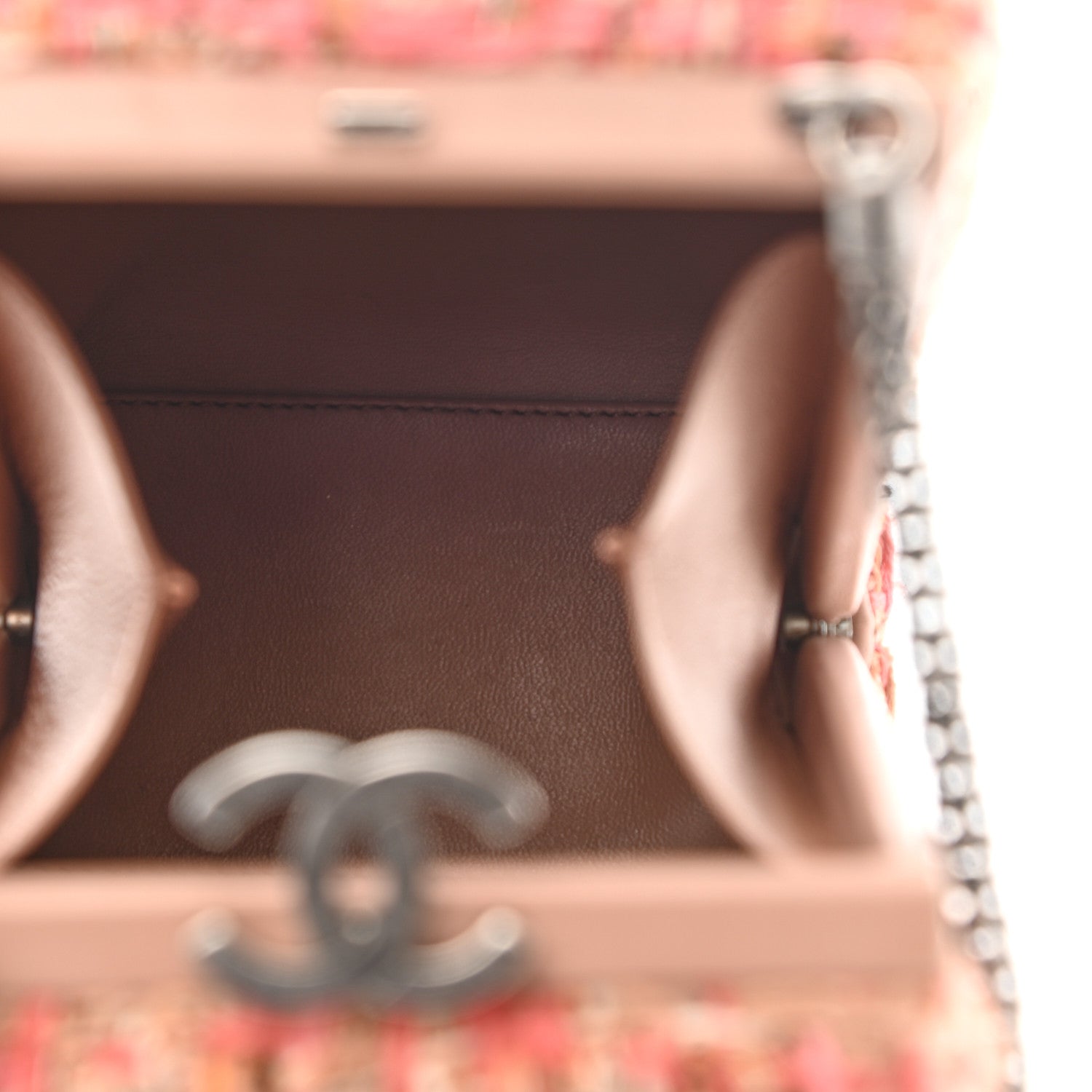 Chanel Tweed Kisslock Crossbody Multicolor 5 of 10