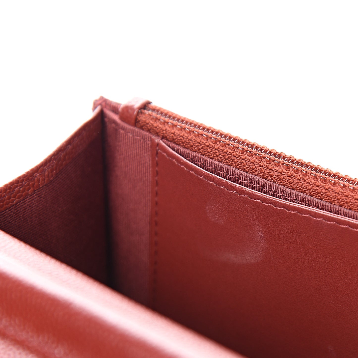 Iridescent Caviar Quilted Wallet On Chain WOC Burgundy