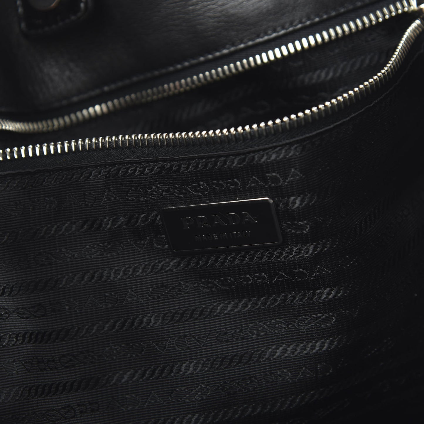 Vernice Gaufre Tote Black