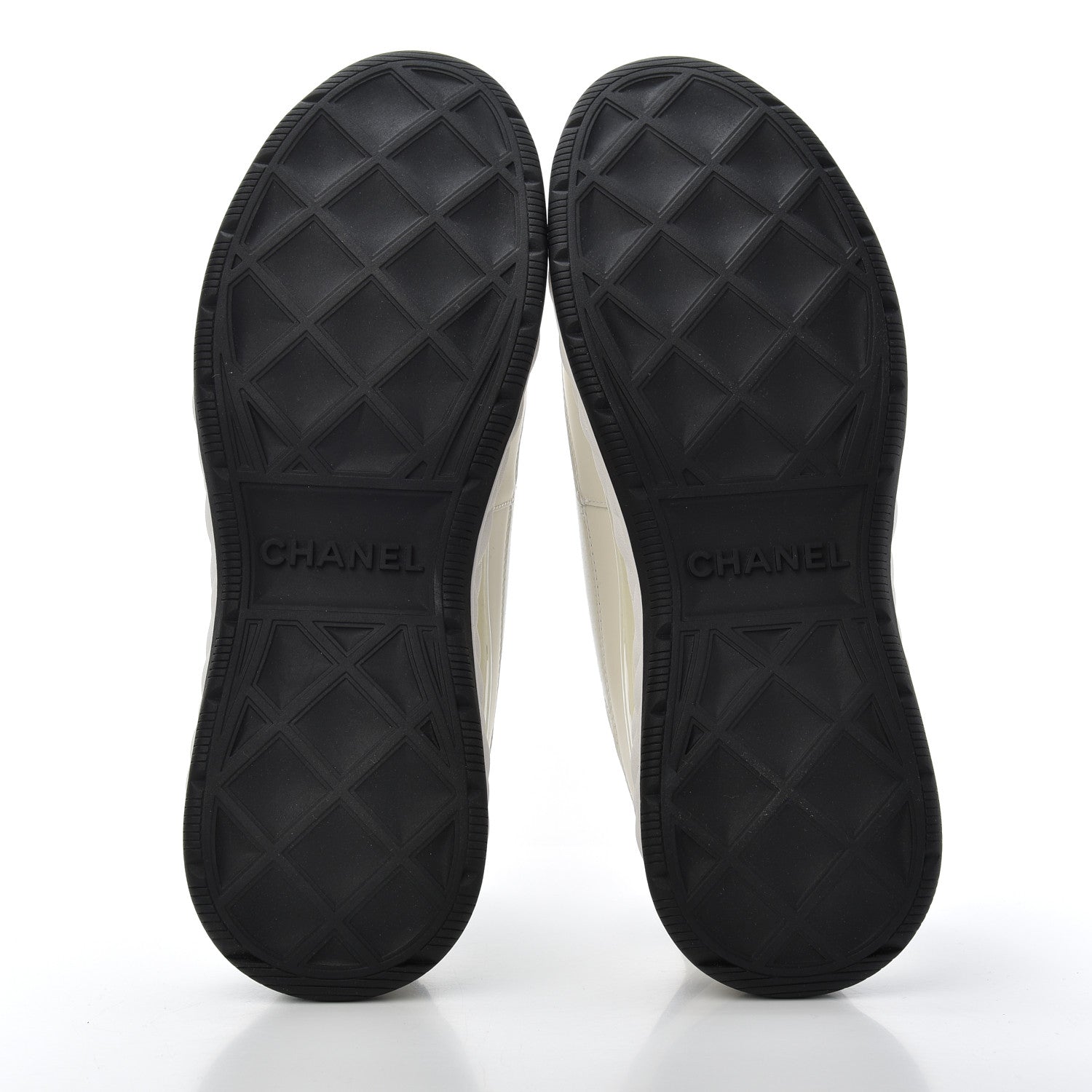 Chanel Velvet Calfskin Mixed Fibers CC Sneakers 41 Ivory Black 5 of 9