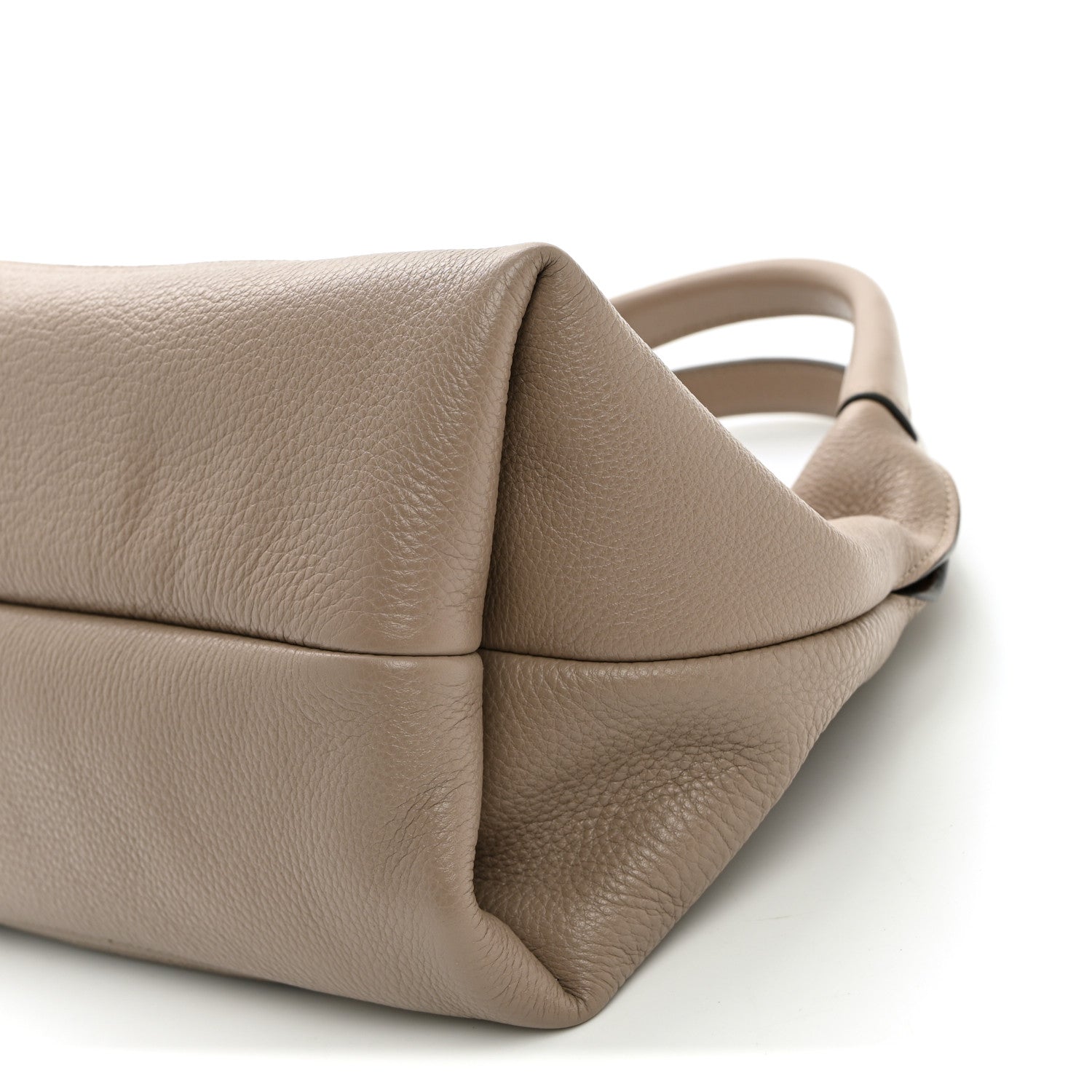 Gucci Grained Calfskin Softbit Medium Shoulder Bag Taupe 8 of 8