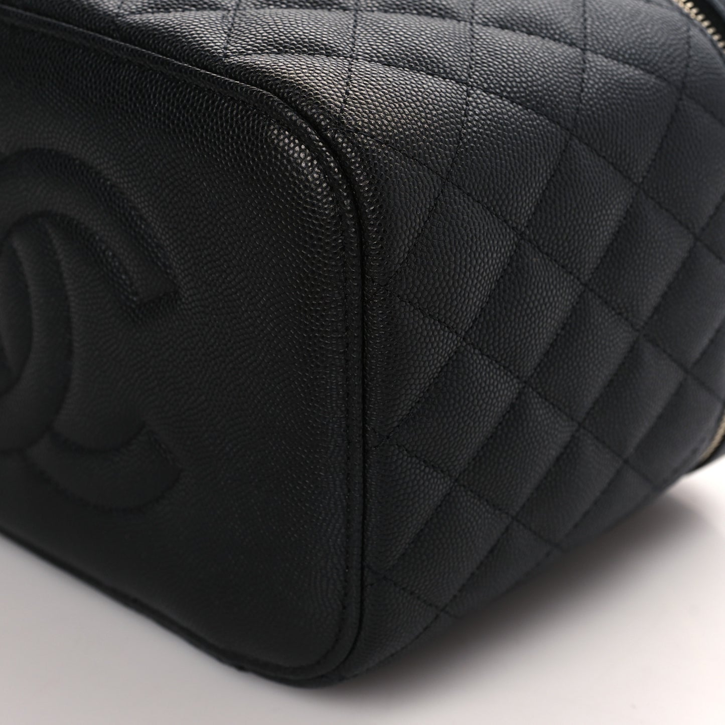 Caviar Quilted Large Vanity Pouch Black