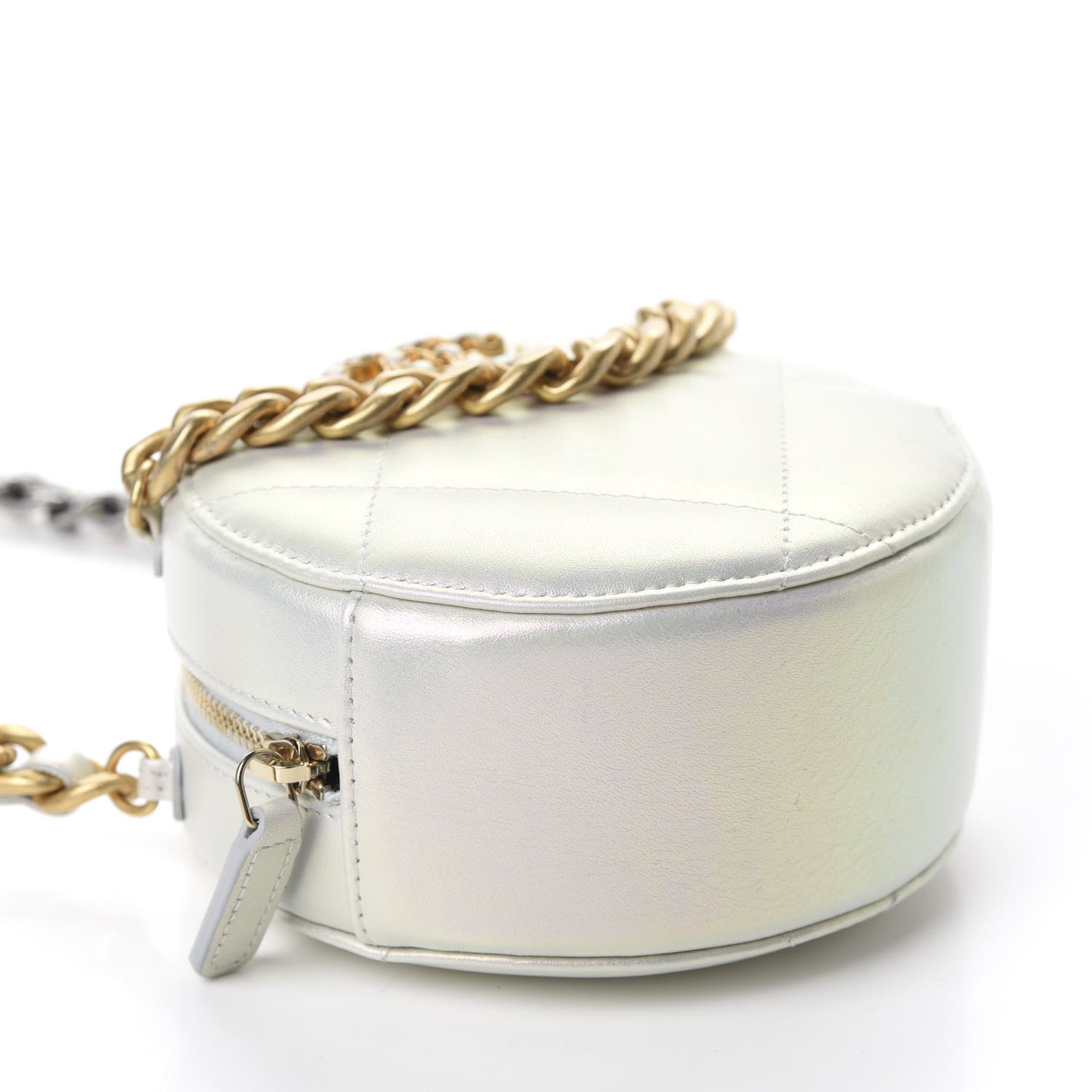 Chanel Iridescent Calfskin Quilted 19 Round Clutch With Chain White 4 of 10