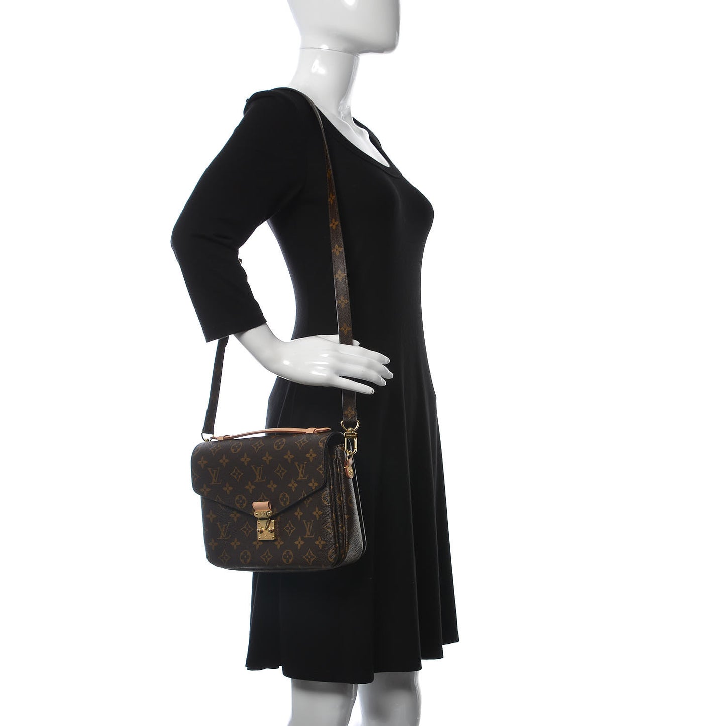 Monogram Pochette Metis
