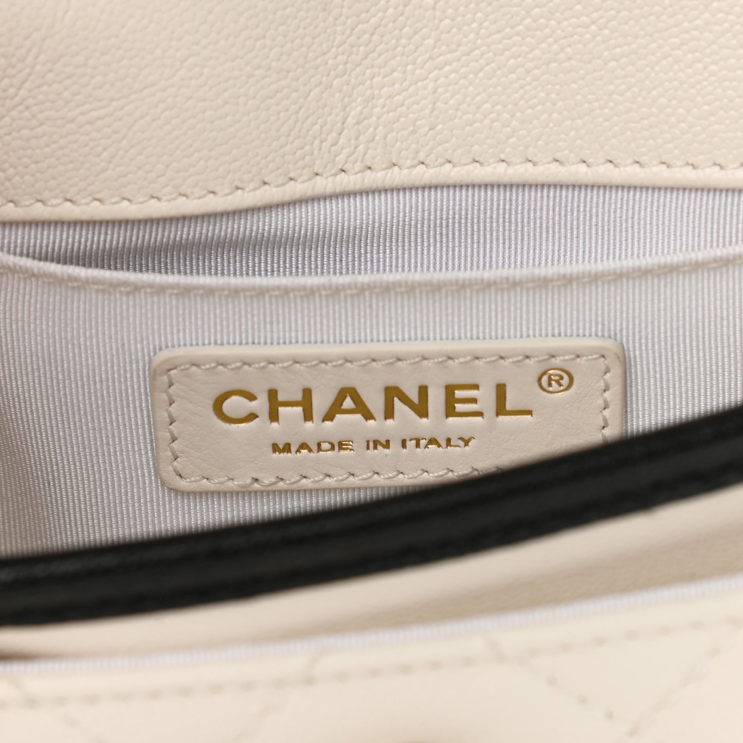 Caviar Quilted Mini Round Messenger Flap White Black