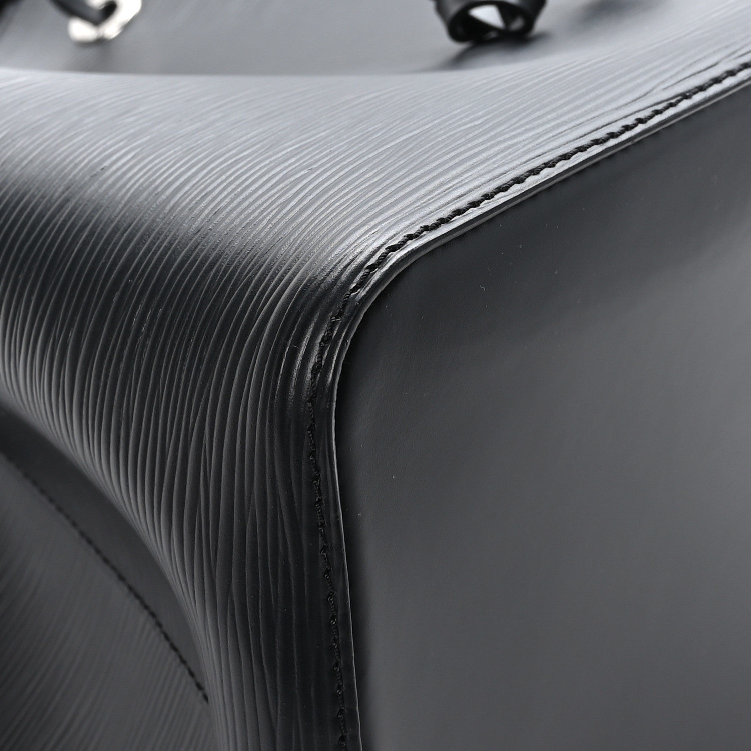 Louis Vuitton Epi NeoNoe MM Black 9 of 13