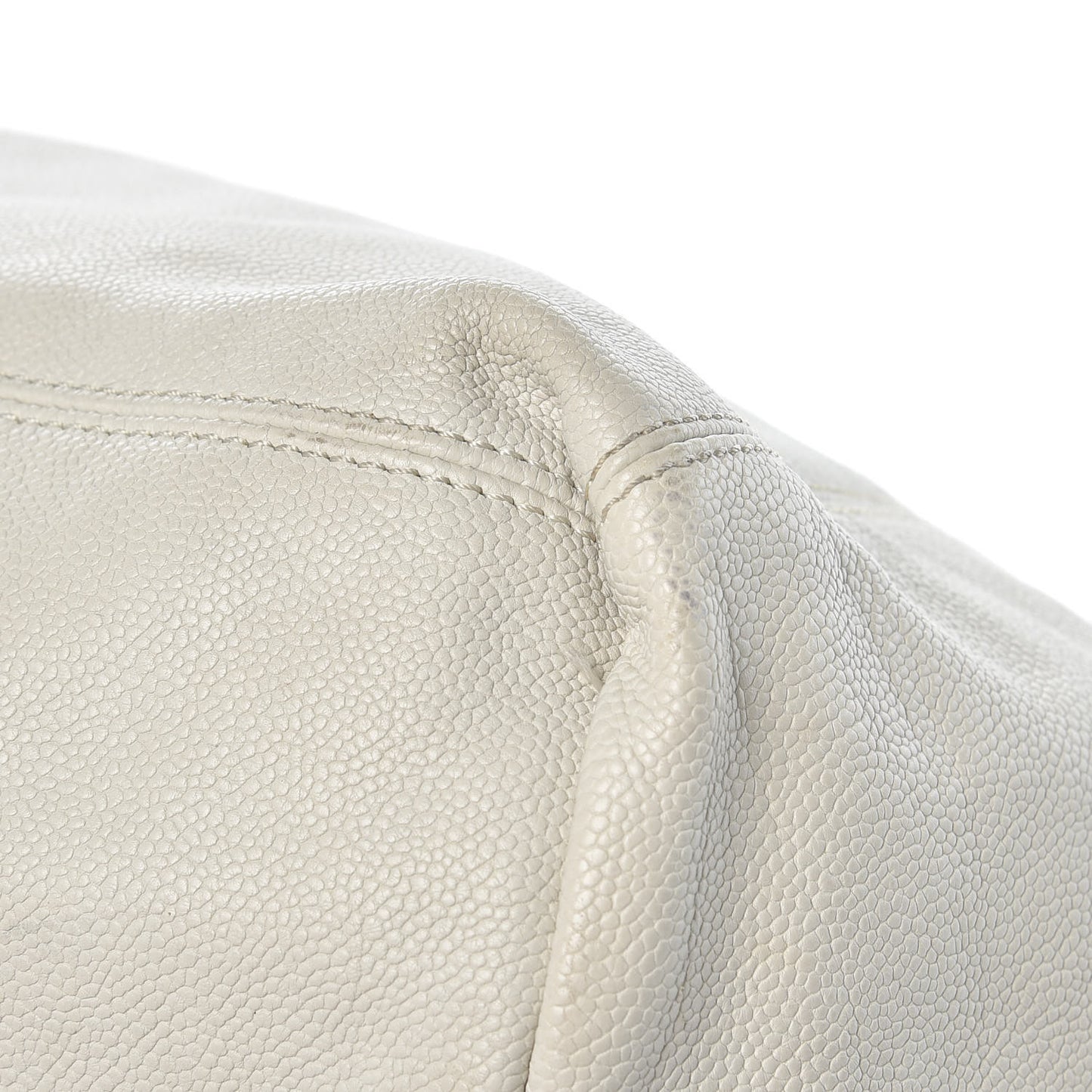 Distressed Caviar XL Coco Cabas White