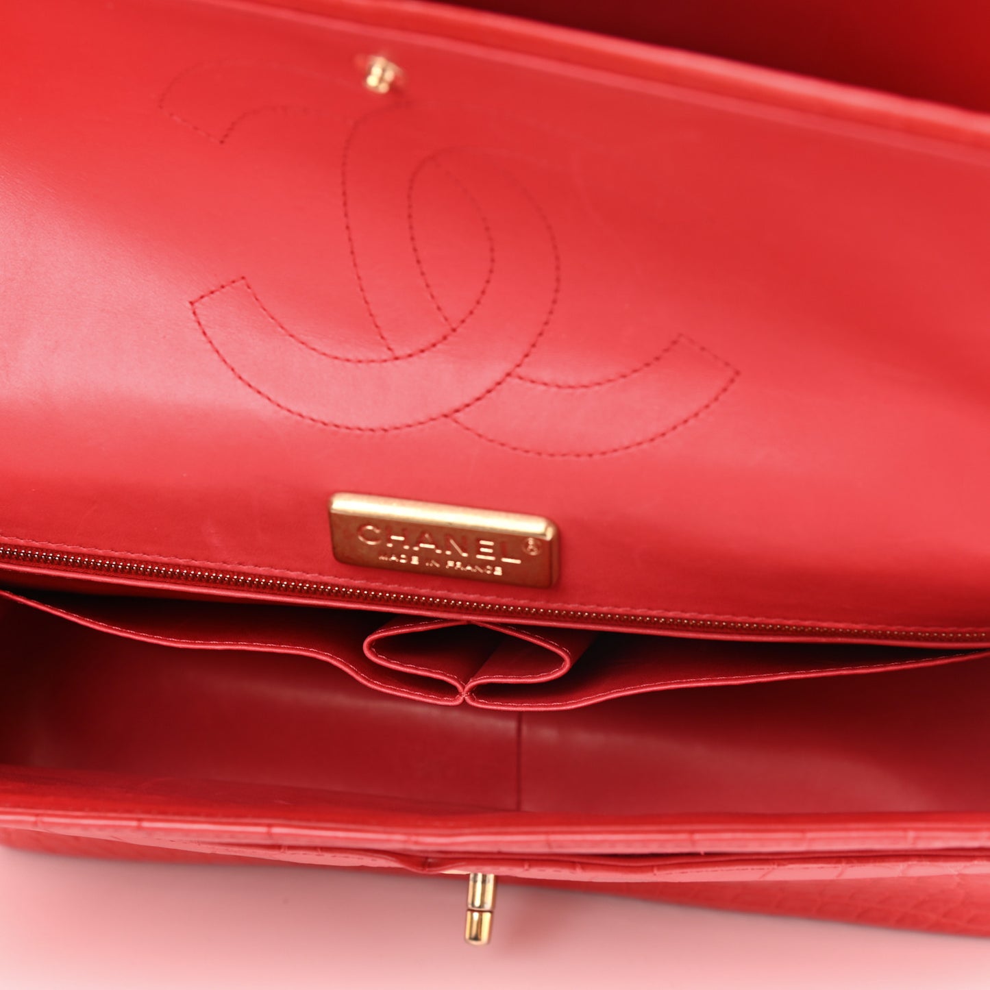 Alligator Jumbo Double Flap Red