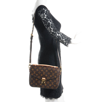 Louis Vuitton Monogram Pochette Metis 2 of 7