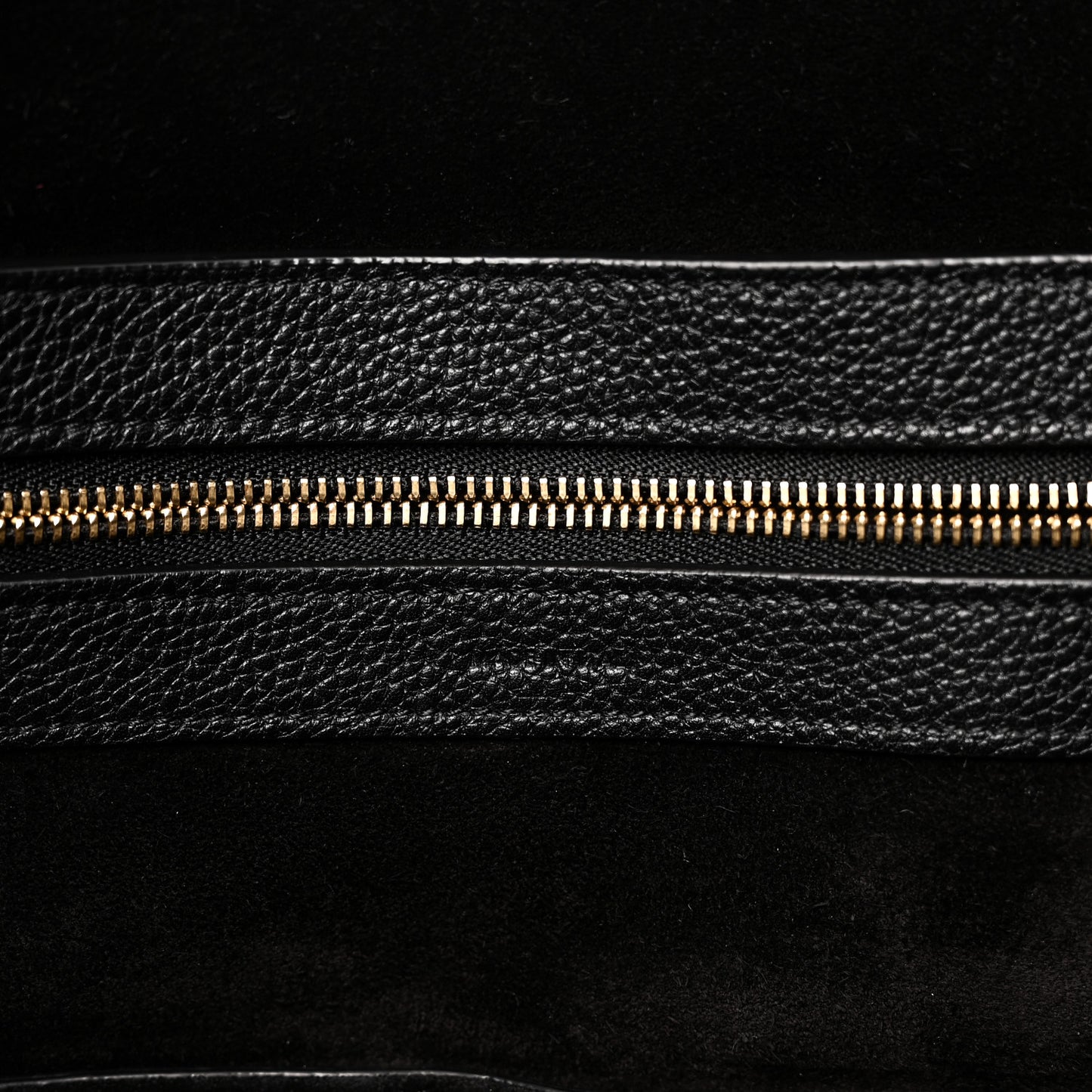 Soft Grained Calfskin Medium Belt Cabas Phantom Black