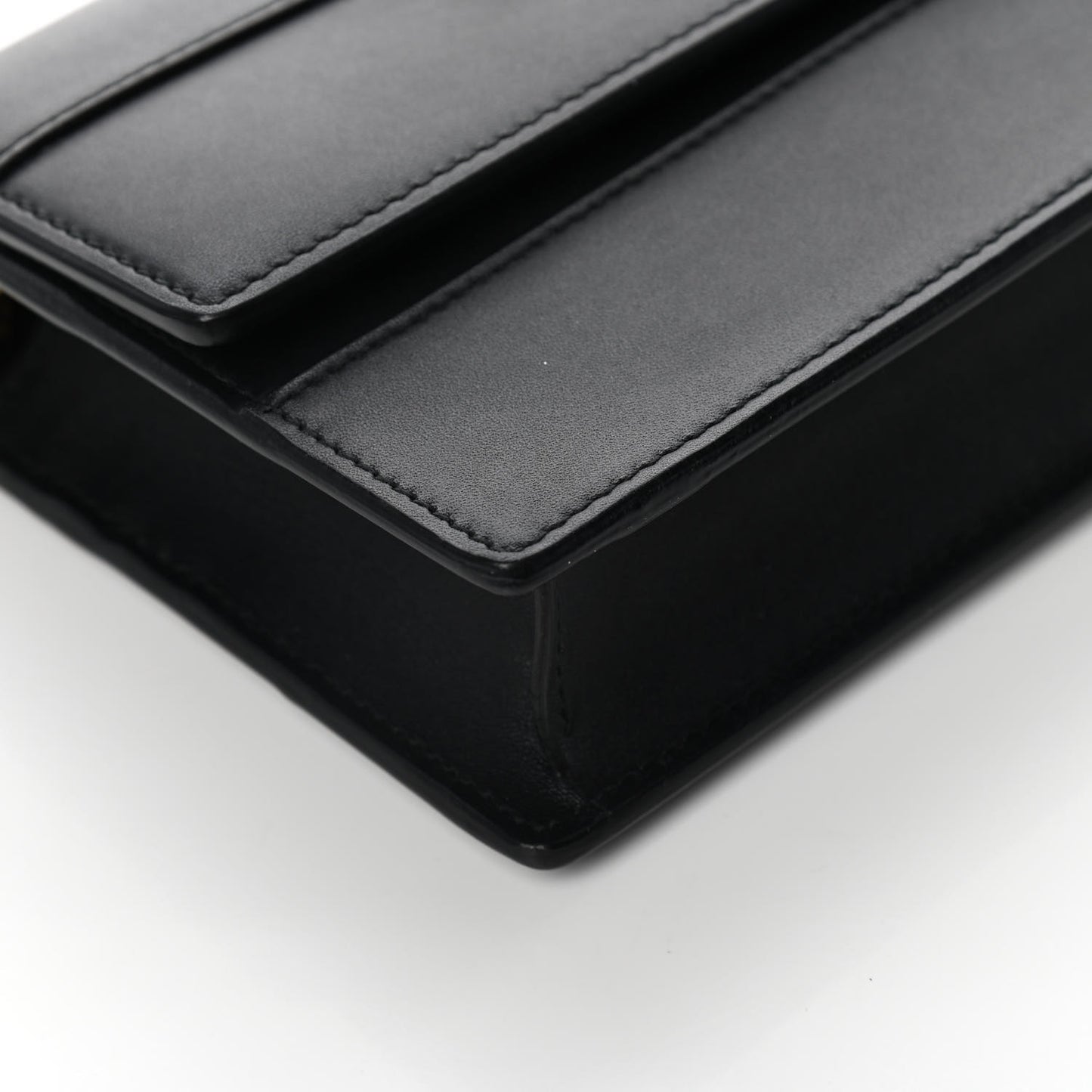 Calfskin Queen Margaret Chain Wallet Black
