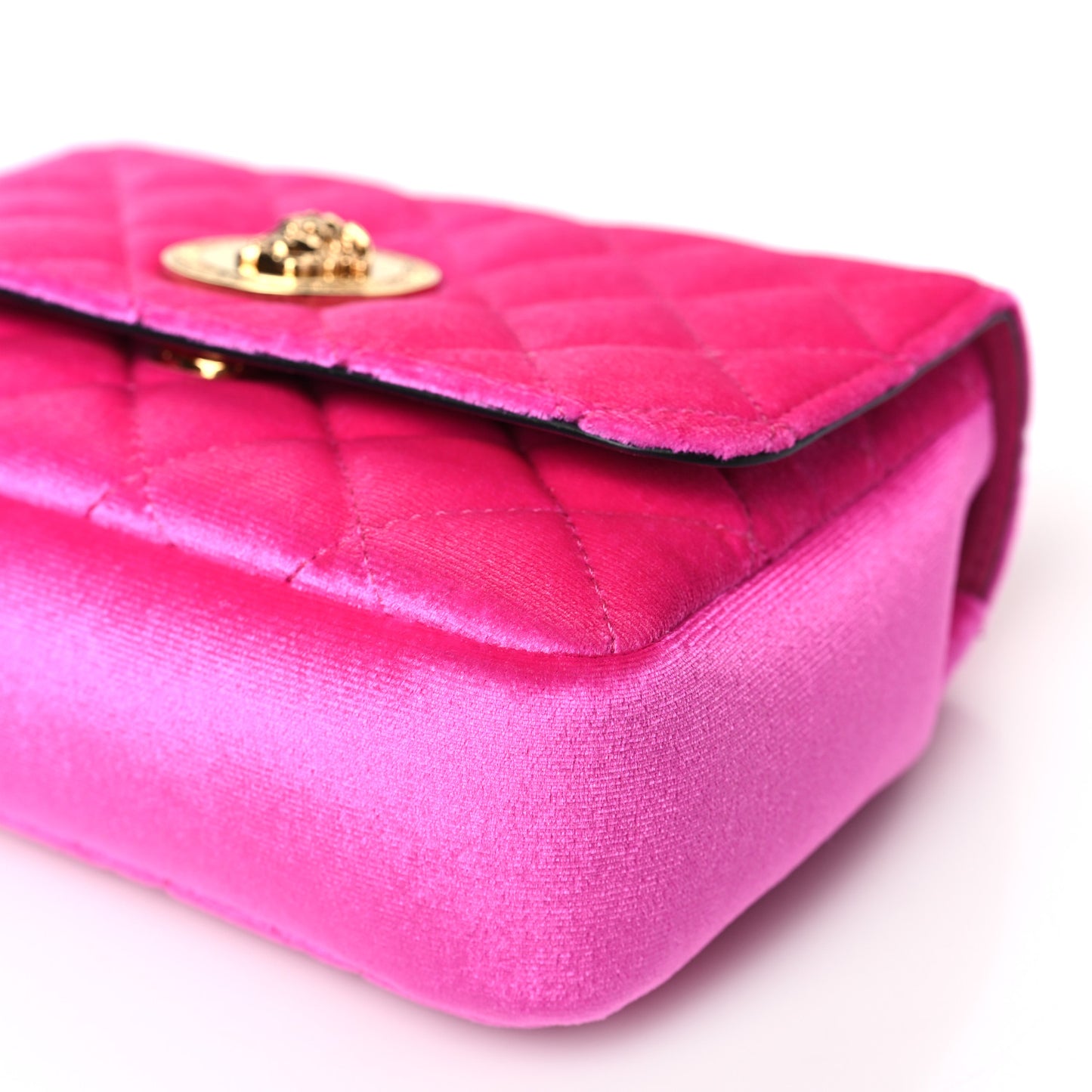 Velvet Quilted Medusa Chain Crossbody Pink