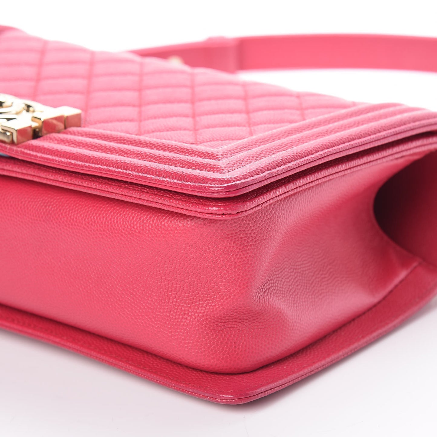 Caviar Quilted Medium Boy Flap Fuchsia