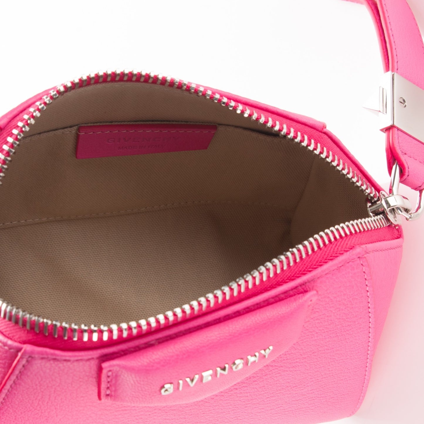 Sugar Goatskin Antigona Wristlet Pink