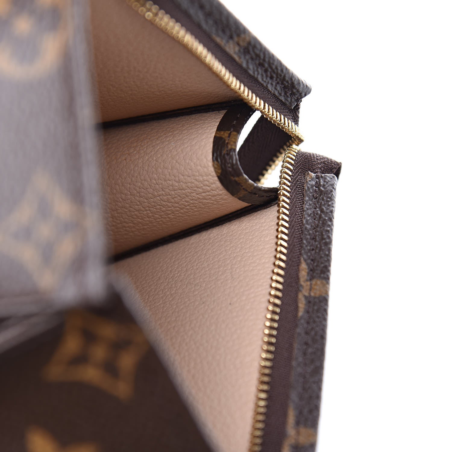 Louis Vuitton Monogram Toiletry Pouch 19 9 of 13