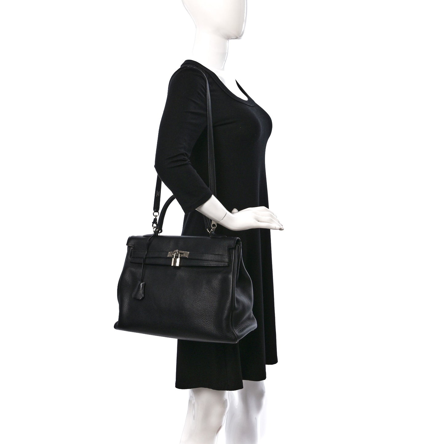 Taurillon Clemence Kelly Retourne 35 Black