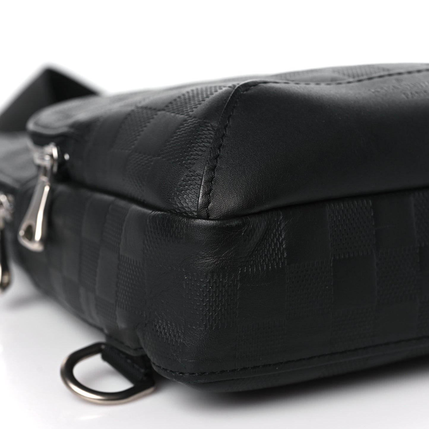 Damier Infini Avenue Sling Bag Onyx