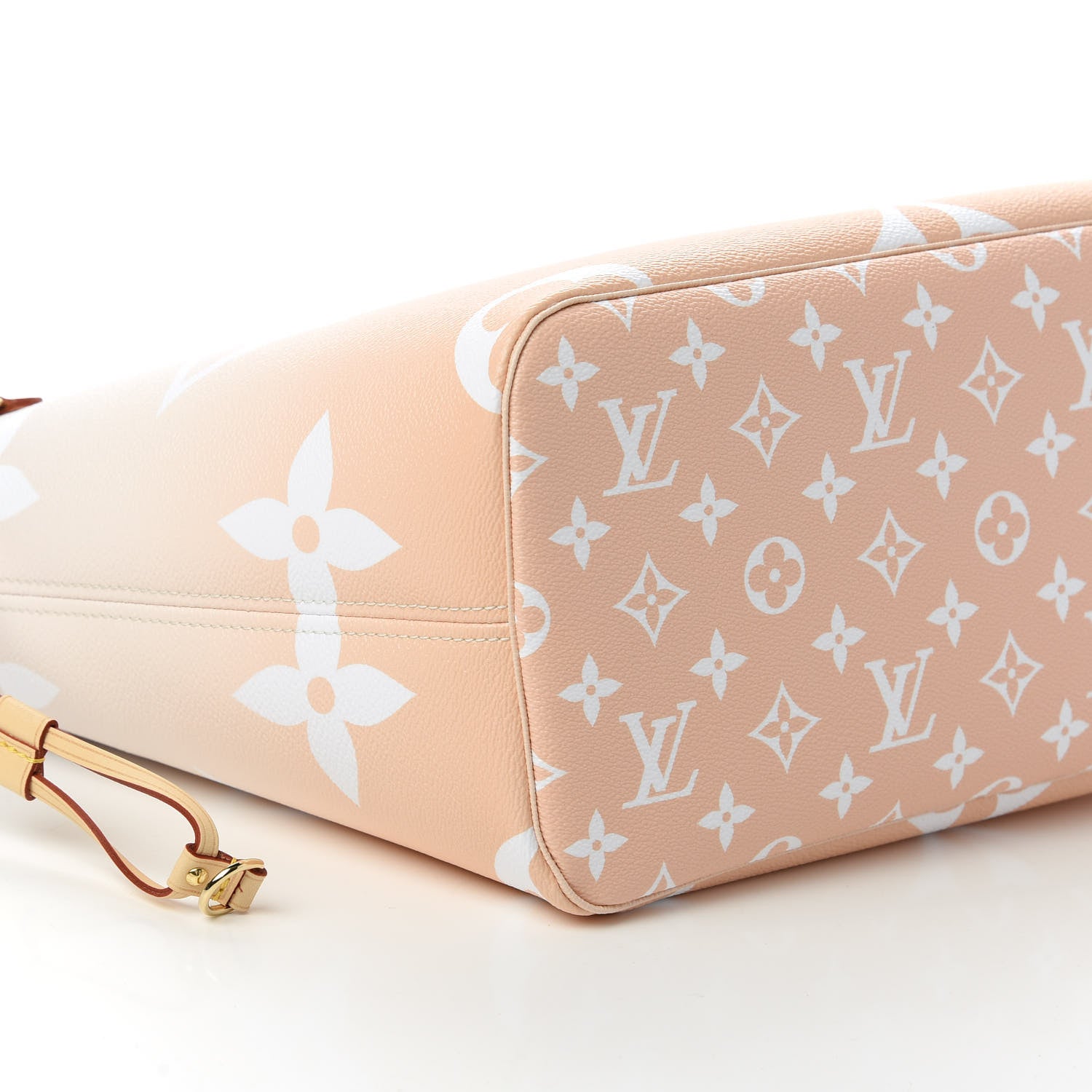 Louis Vuitton Monogram Giant By The Pool Neverfull MM Brume 6 of 10