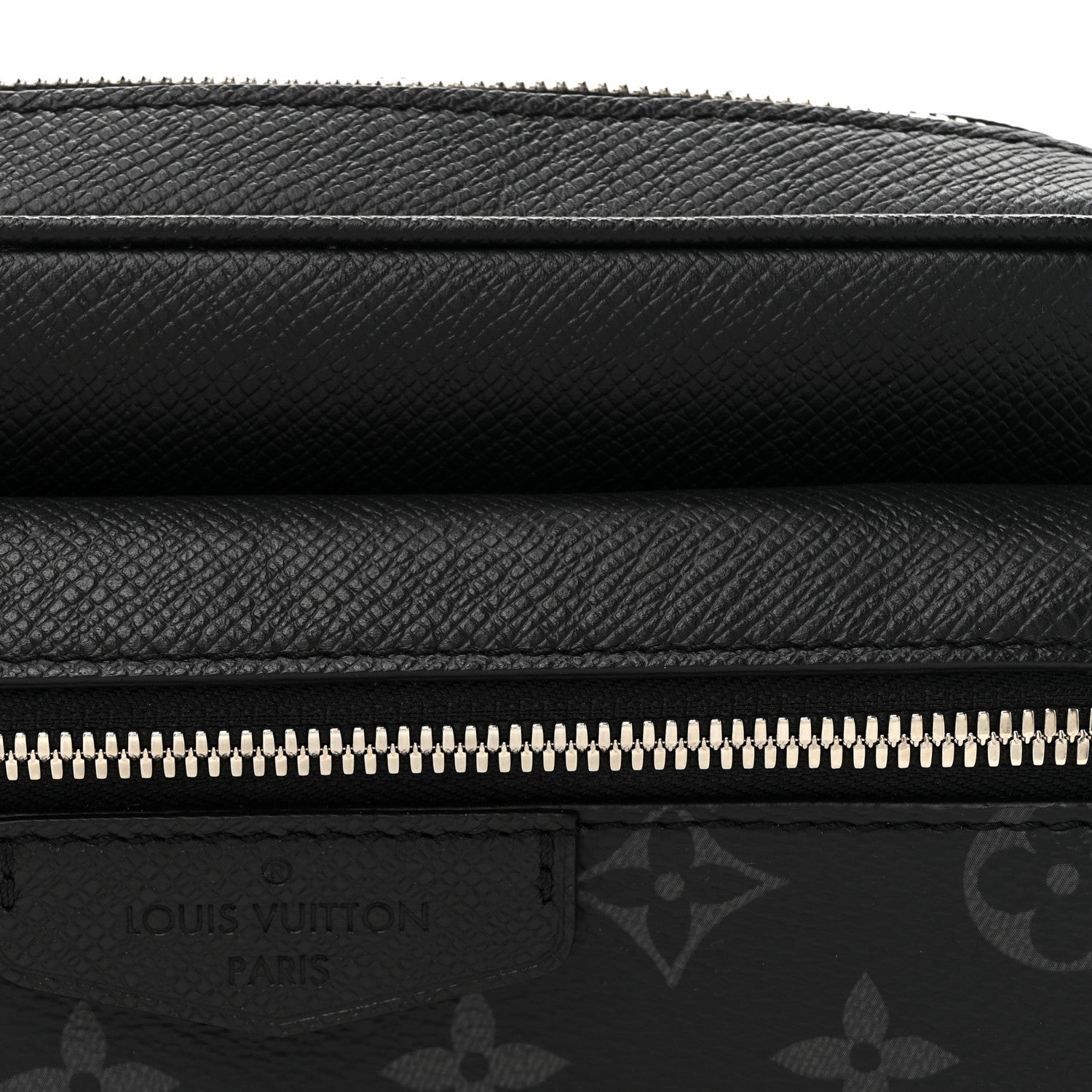 Louis Vuitton Taiga Monogram Outdoor Bumbag Black 8 of 10