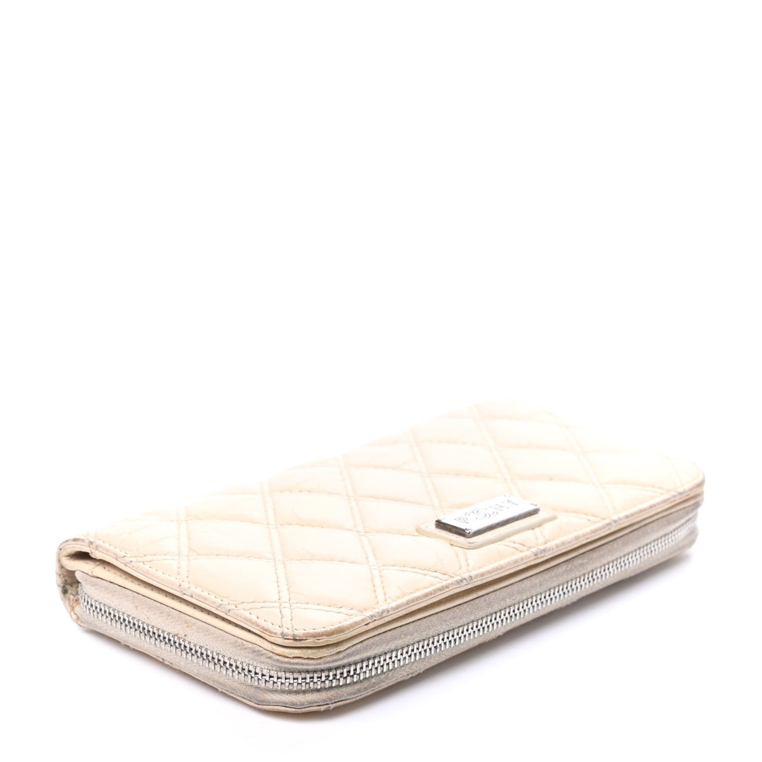 Chanel Aged Calfskin Diamond Stitched Zip Around Wallet White 4 of 9
