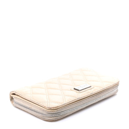 Chanel Aged Calfskin Diamond Stitched Zip Around Wallet White 4 of 9
