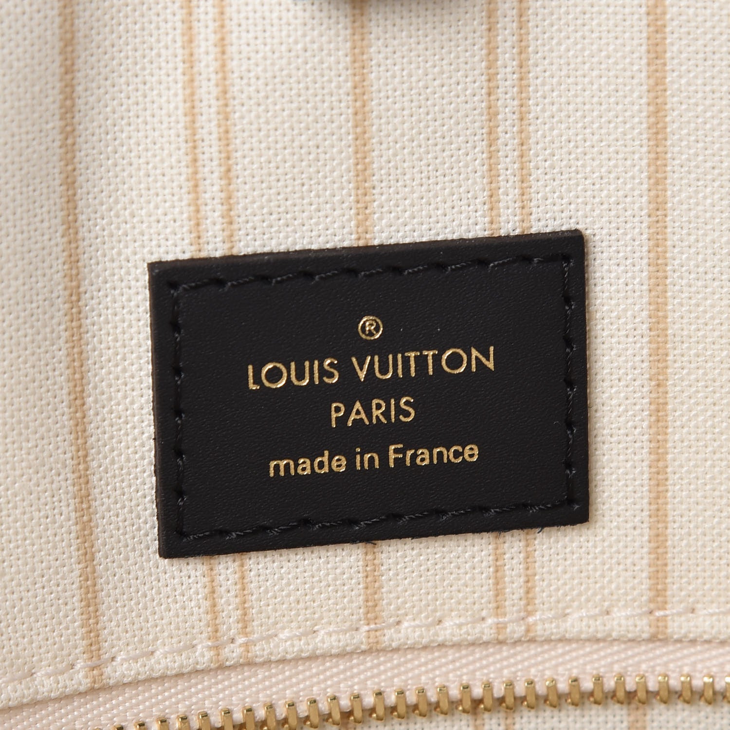 Louis Vuitton Monogram Giant Jungle Onthego GM Ivory 9 of 10