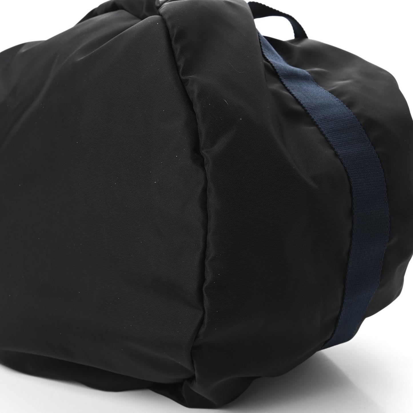 Textured Sport Nylon Logo Embroidered S Wheel Gym Bag Black Bleu Navy