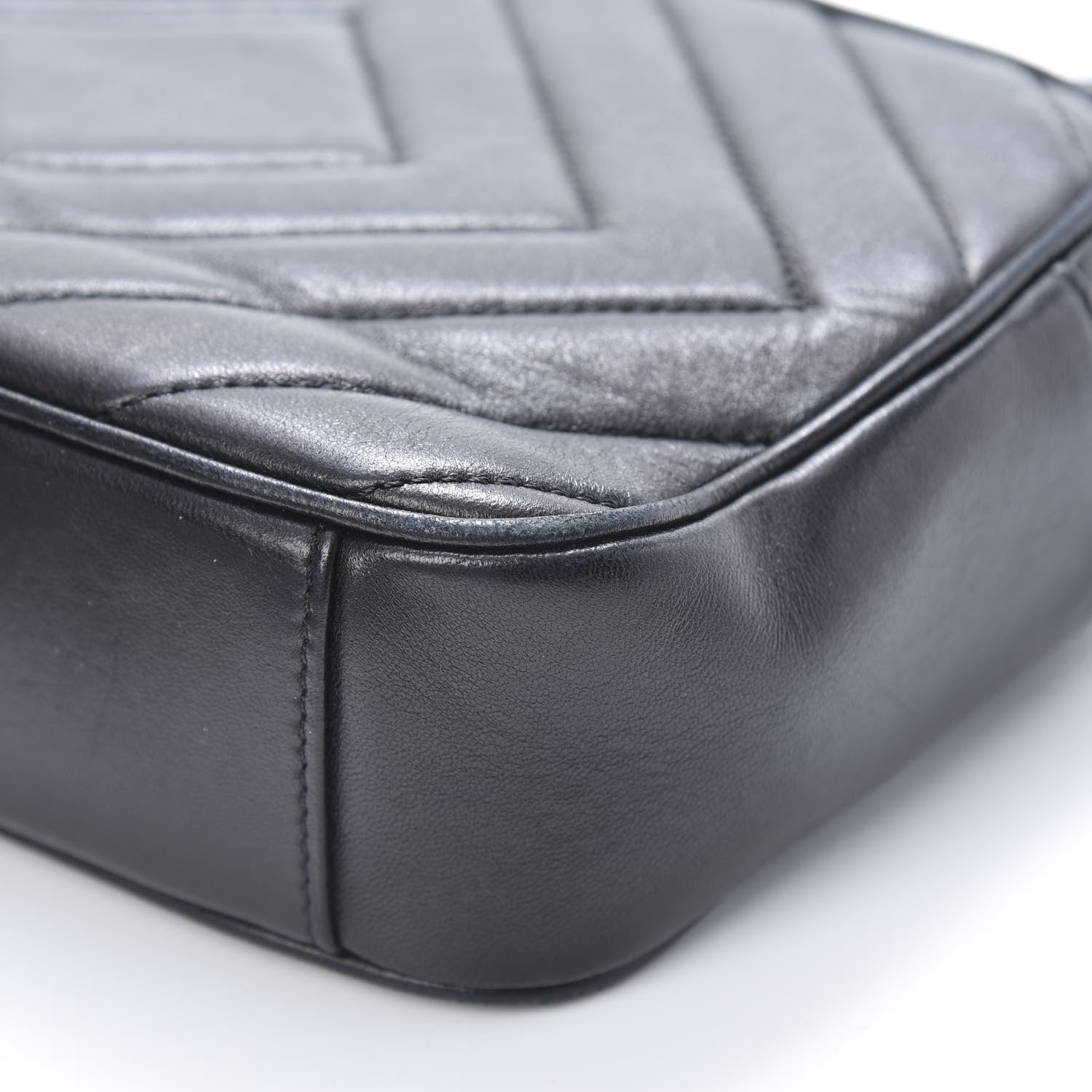Chanel Lambskin Chevron Quilted Pyramid CC Camera Case Black 11 of 13