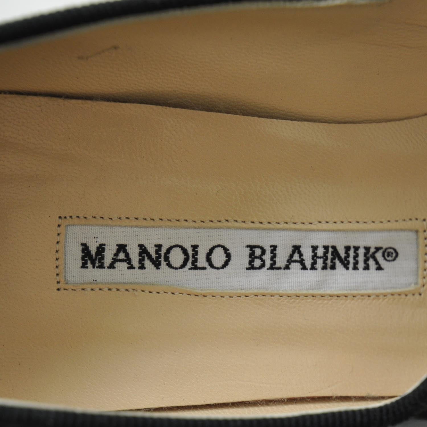 FASHIONPHILE MANOLOBLAHNIKPatentOpenToeMaryJaneHeels38Black 6 of 7