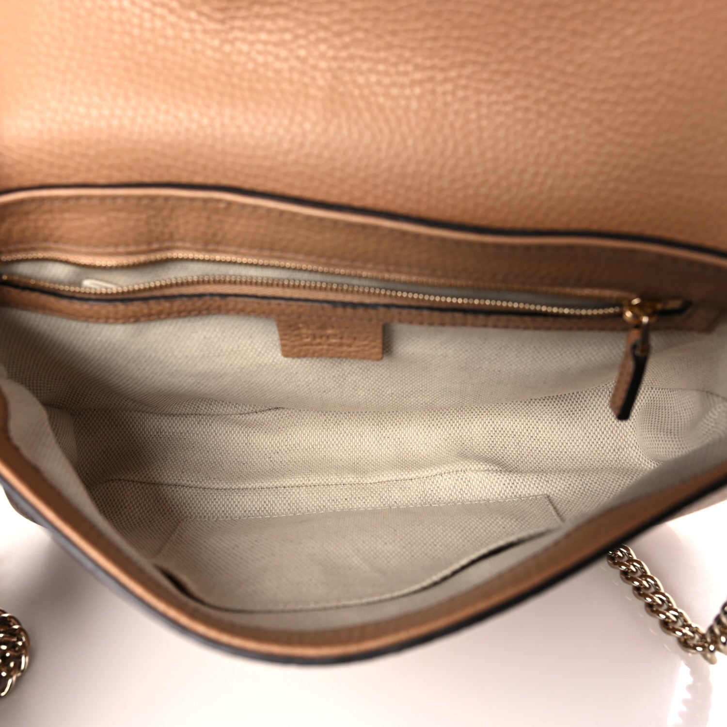 Gucci Pebbled Calfskin Medium Soho Flap Crossbody Camelia 4 of 8