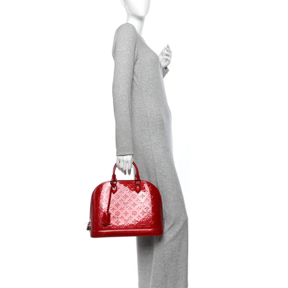 Louis Vuitton Vernis Alma MM Pomme D'Amour 2 of 11