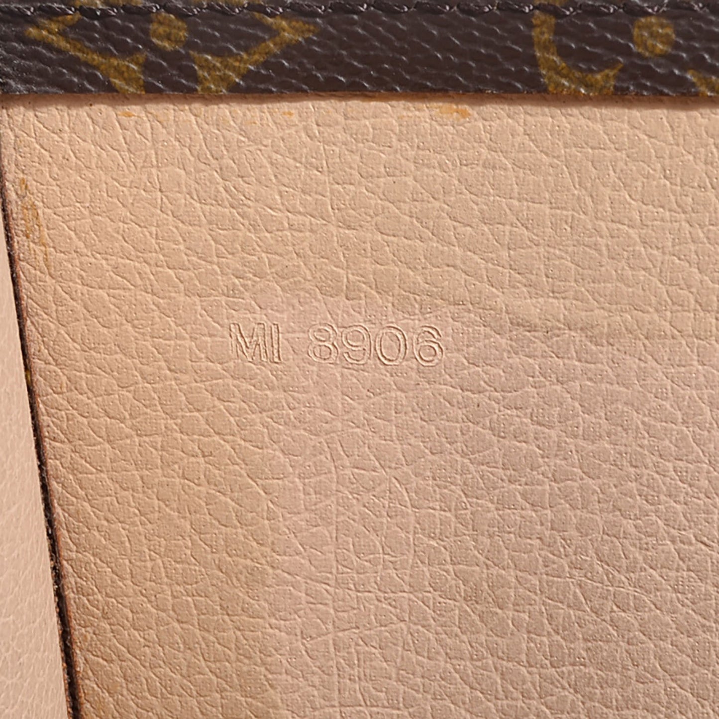 Monogram Sac Plat