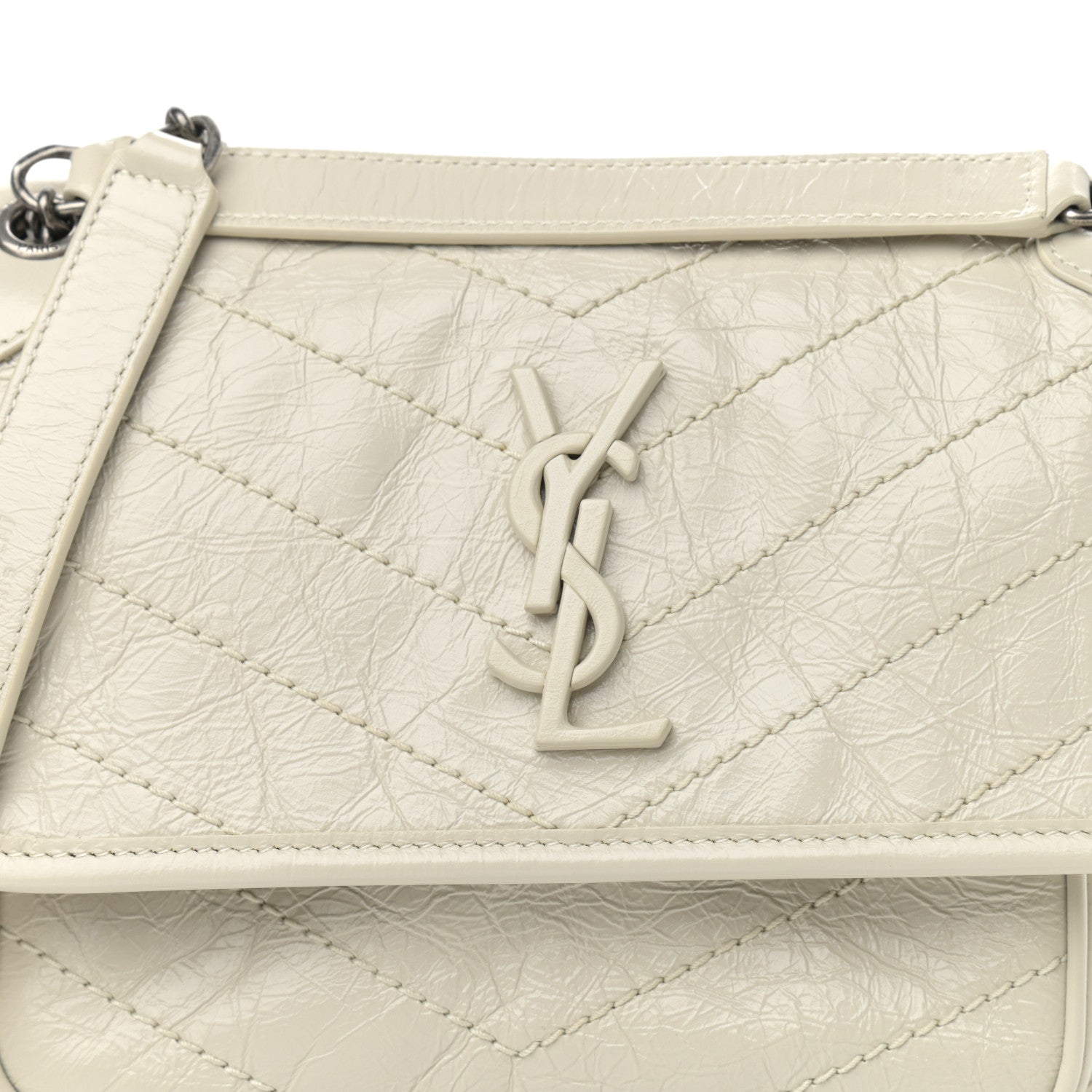 Saint Laurent Crinkled Calfskin Matelasse Monogram Baby Niki Chain Satchel Blanc Vintage 9 of 12