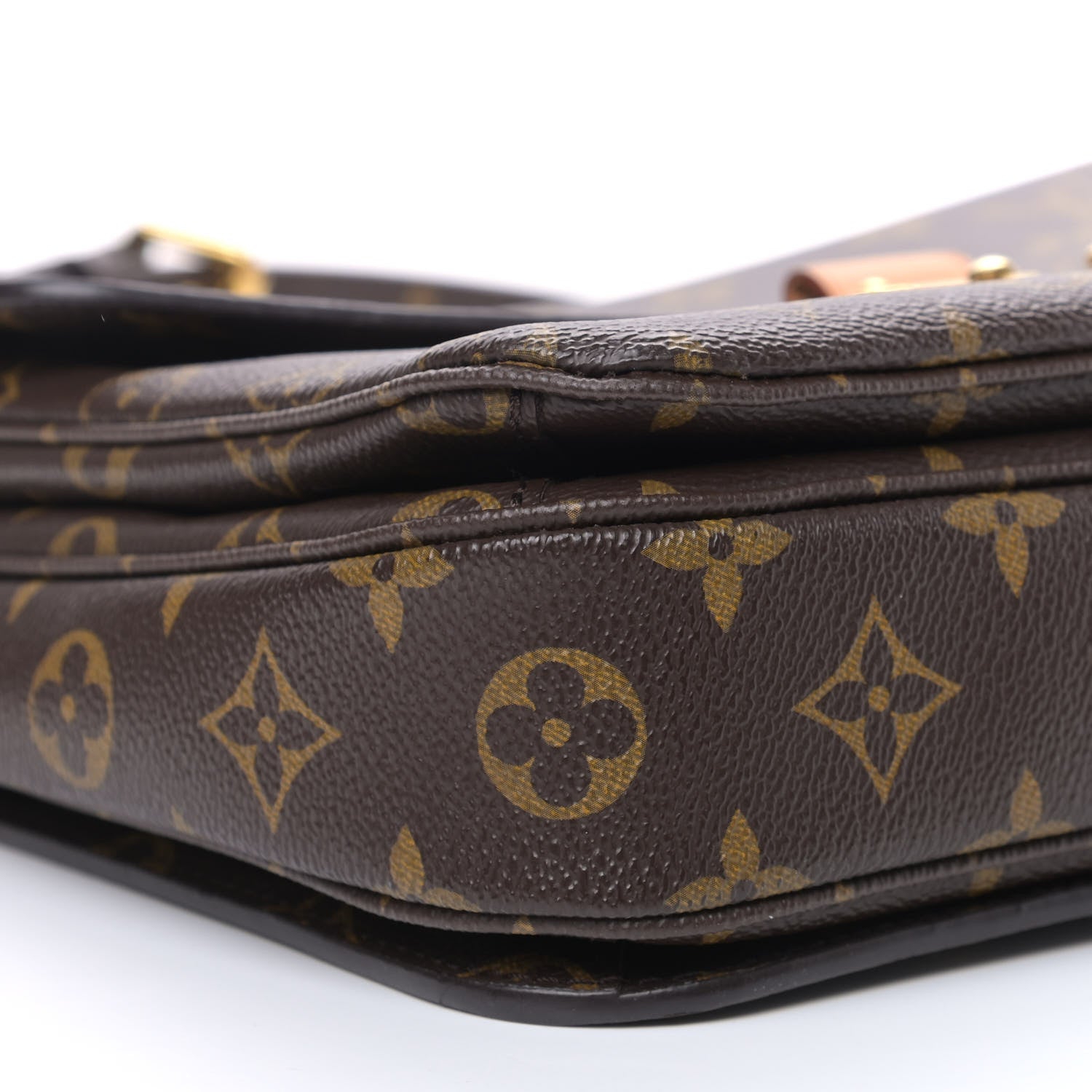 Louis Vuitton Monogram Pochette Metis 8 of 9
