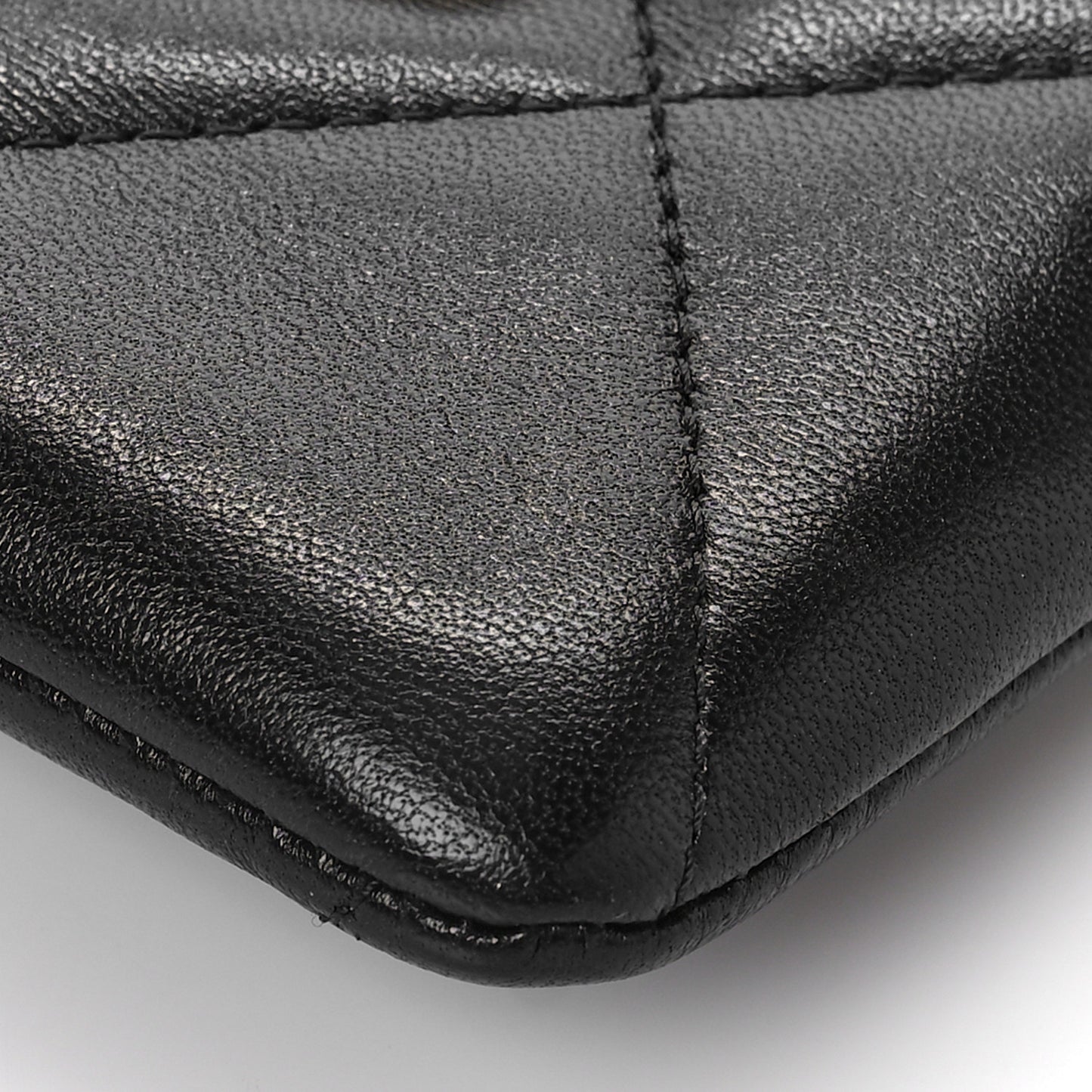 Lambskin Quilted Chanel 19 Zip Card Holder Wallet Black