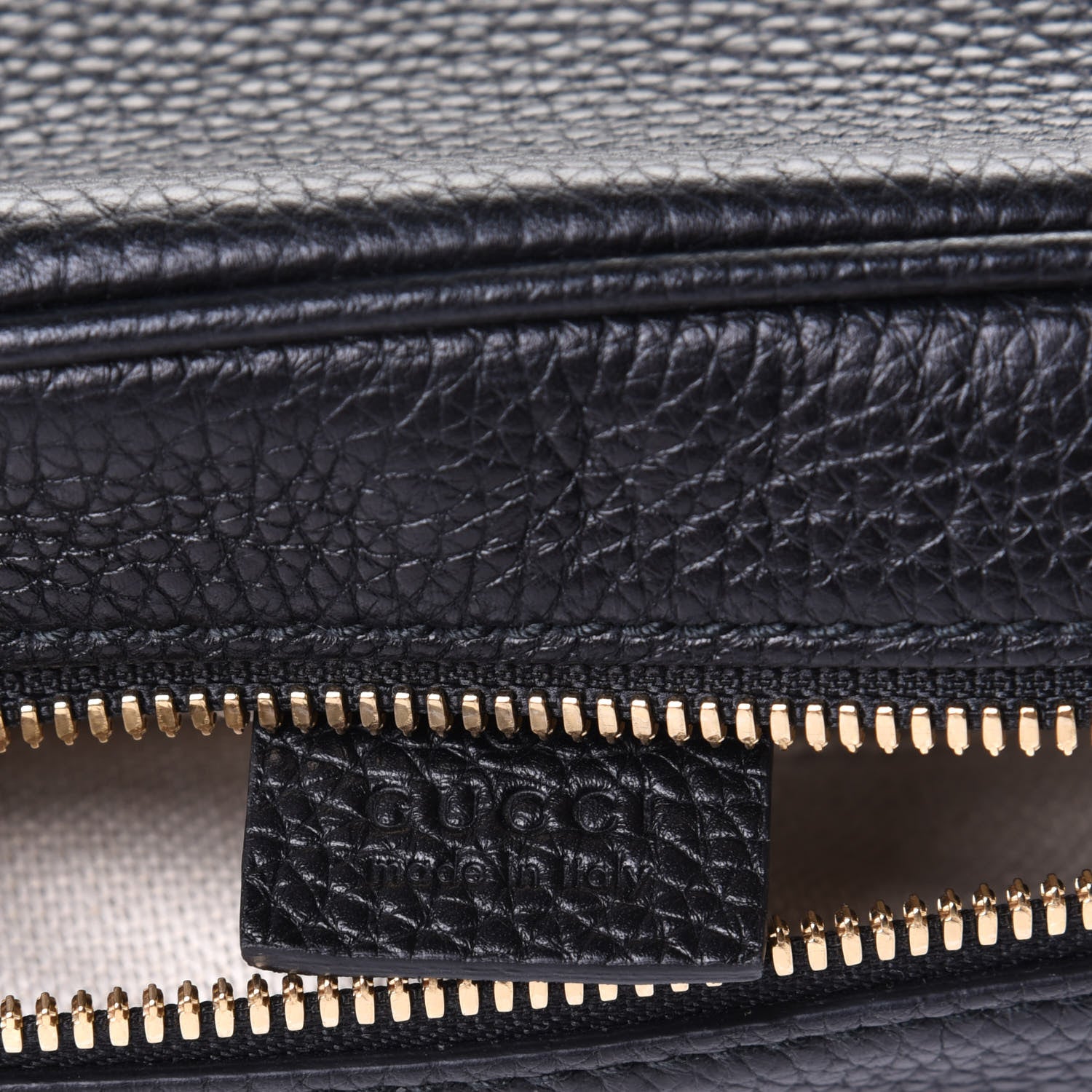 Gucci Pebbled Calfskin Small Soho Disco Bag Black 4 of 4