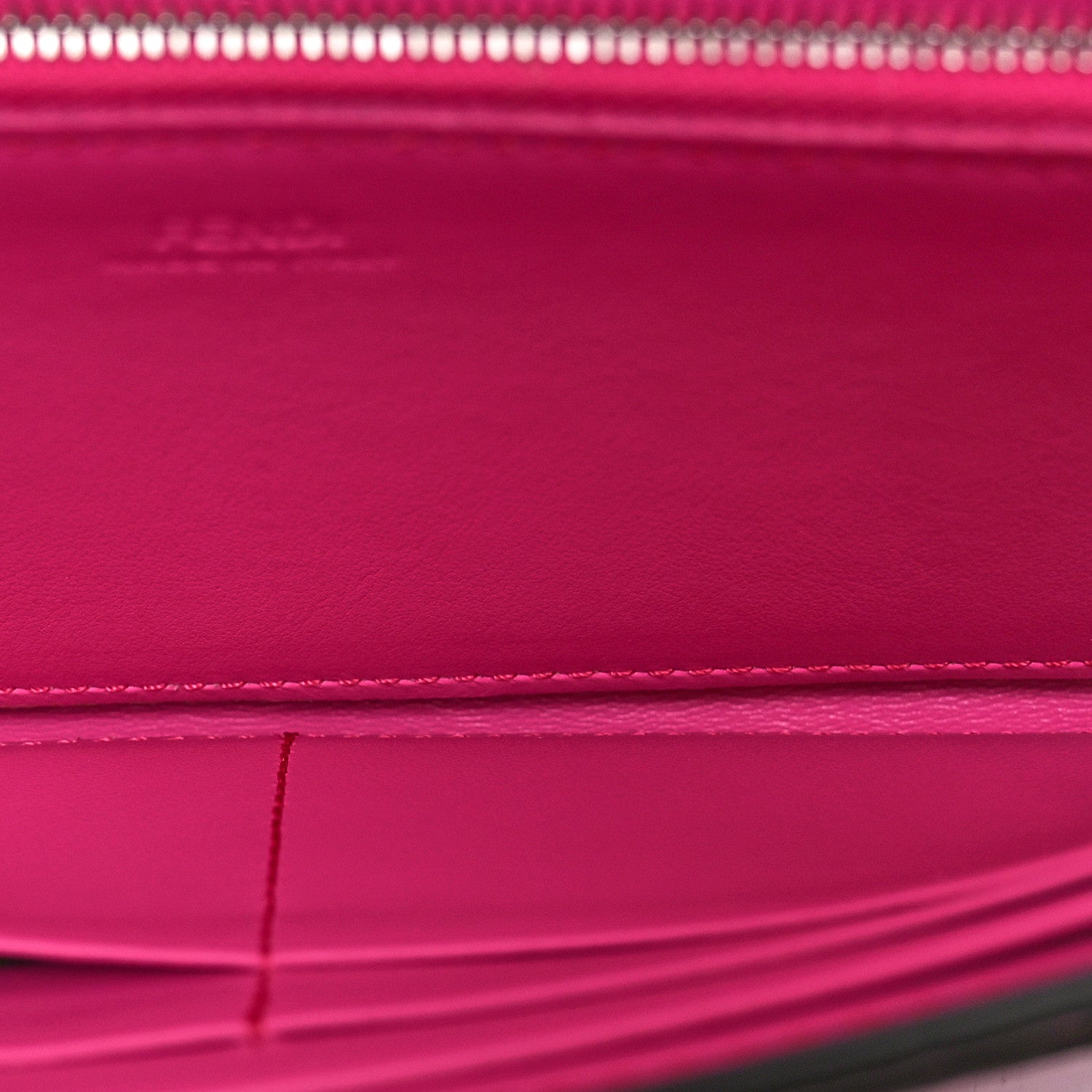 Fendi Cuoio Romano Vitello Grace Selleria Peekaboo Continental Wallet Geranio 4 of 10