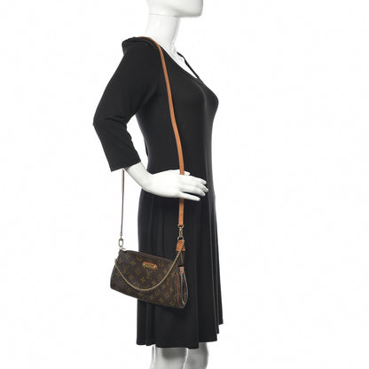 Louis Vuitton Monogram Eva Clutch 2 of 10