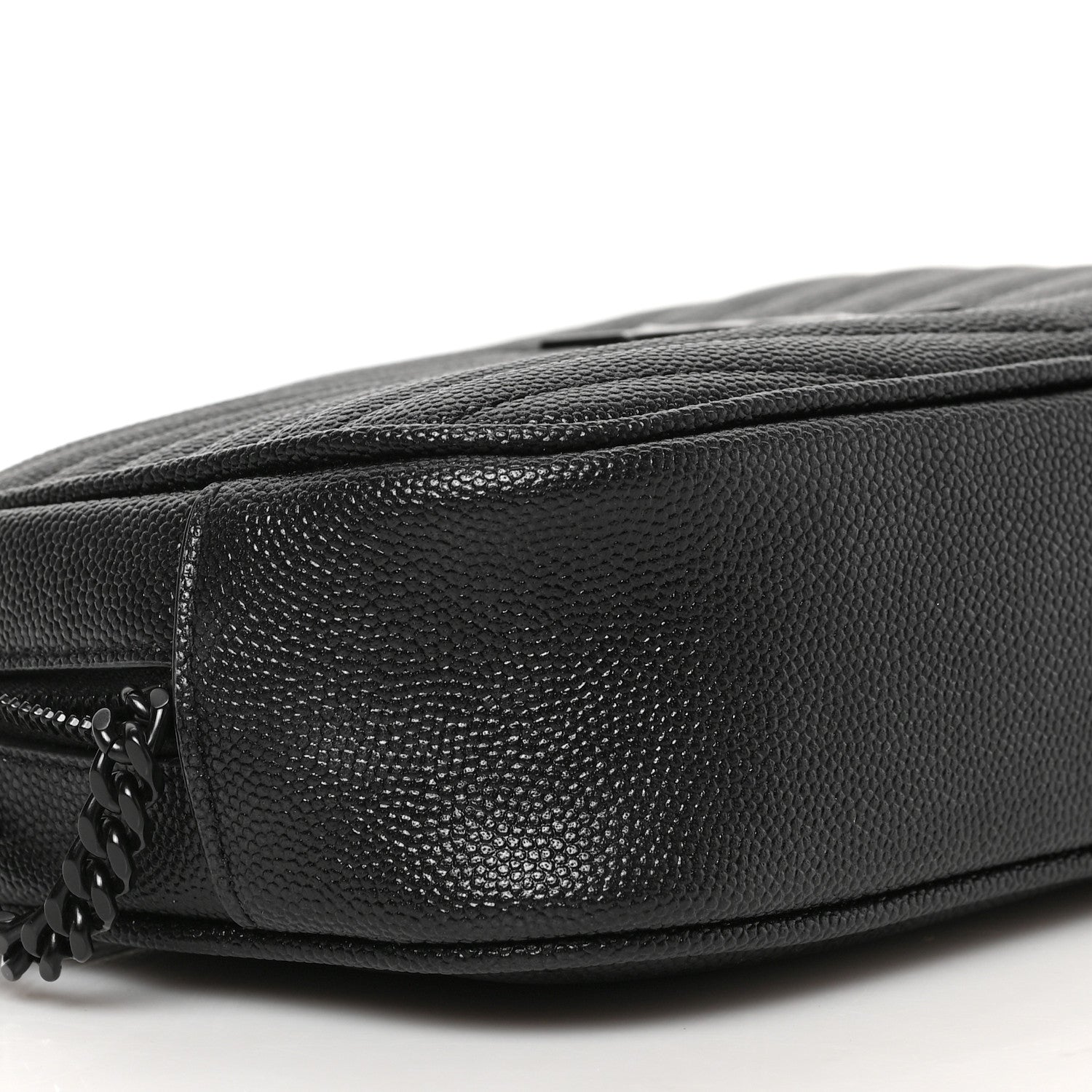 Saint Laurent Grain De Poudre Matelasse Monochrome Monogram Mini Lou Camera Bag Black 7 of 8