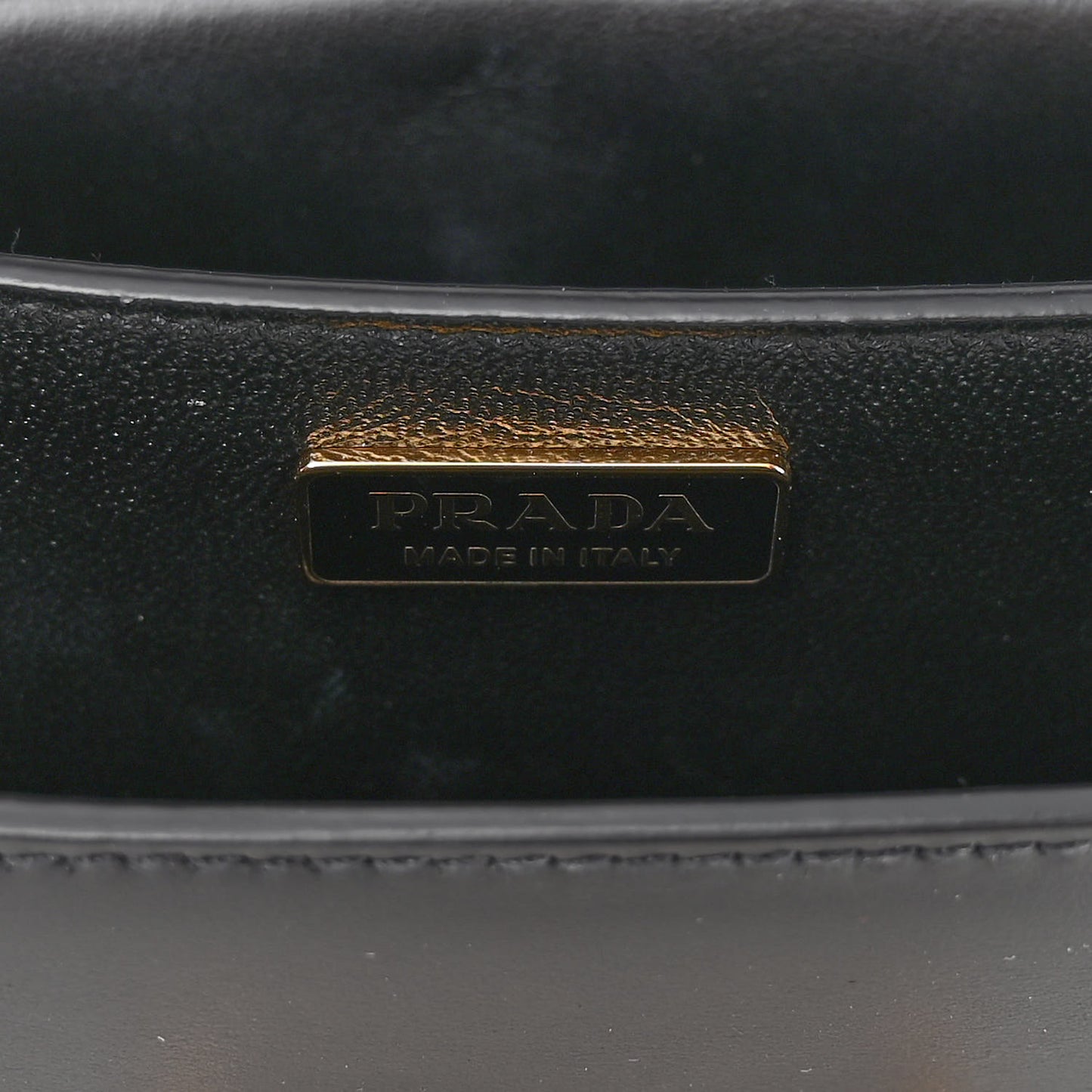 City Calf Saffiano Cahier Bag Black