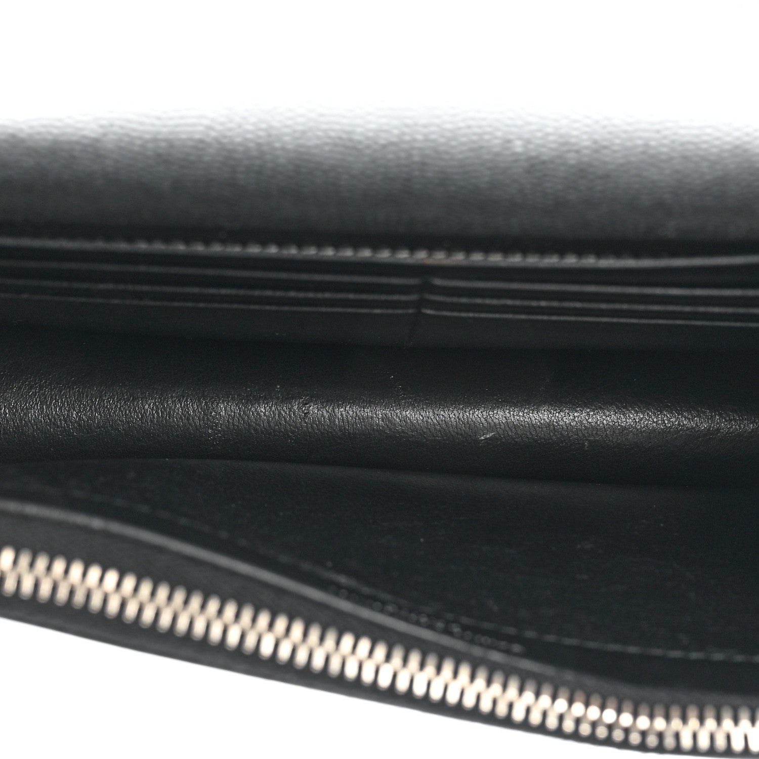 Saint Laurent Metallic Grain De Poudre Clasic Monogram Kate Tassel Chain Wallet Argento 5 of 16