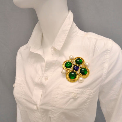 Chanel Gripoix Poured Glass Pearl Brooch Gold 3 of 5