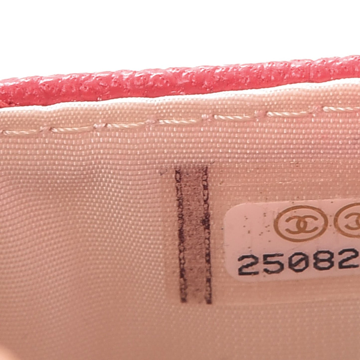 Caviar Chevron Quilted Card Holder Light Red