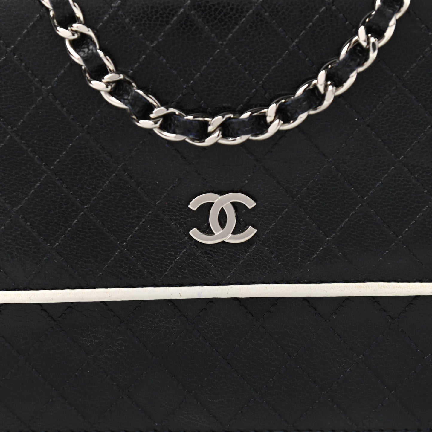 Grained Calfskin Diamond Stitched Wallet On Chain WOC Dark Navy White